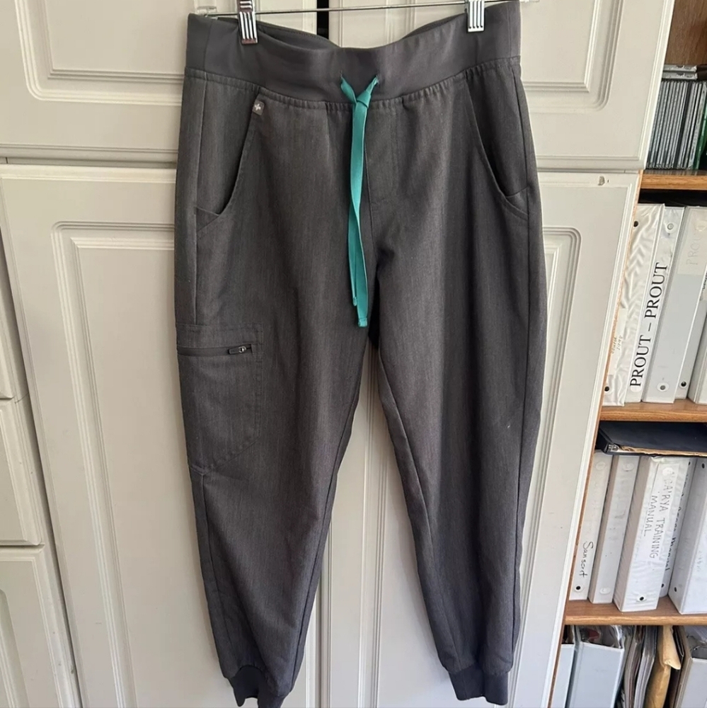 FIGS Women’s High Waisted Pants